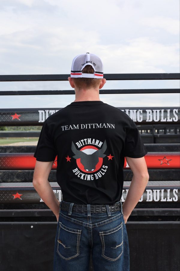 T-Shirt (Adults) | Dittmann Bucking Bulls & The Bull Pit